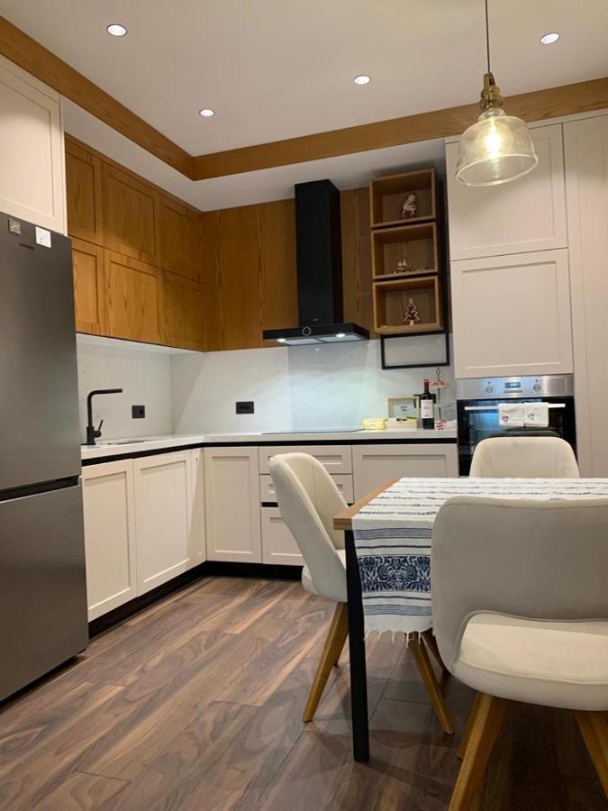 Central Deluxe Apartment Тирана Екстериор снимка
