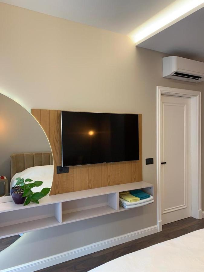 Central Deluxe Apartment Тирана Екстериор снимка