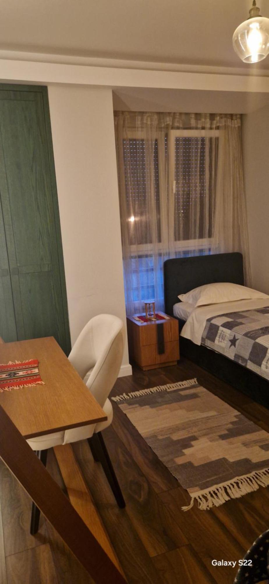 Central Deluxe Apartment Тирана Екстериор снимка