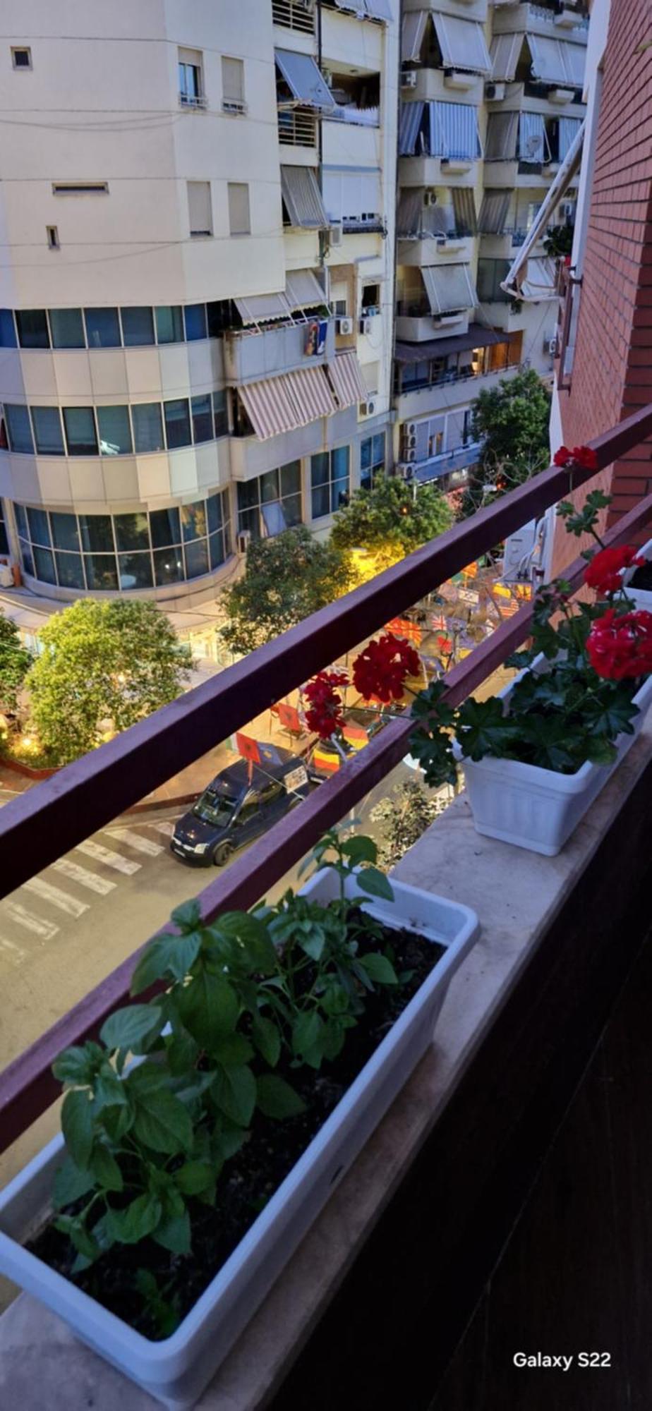 Central Deluxe Apartment Тирана Екстериор снимка